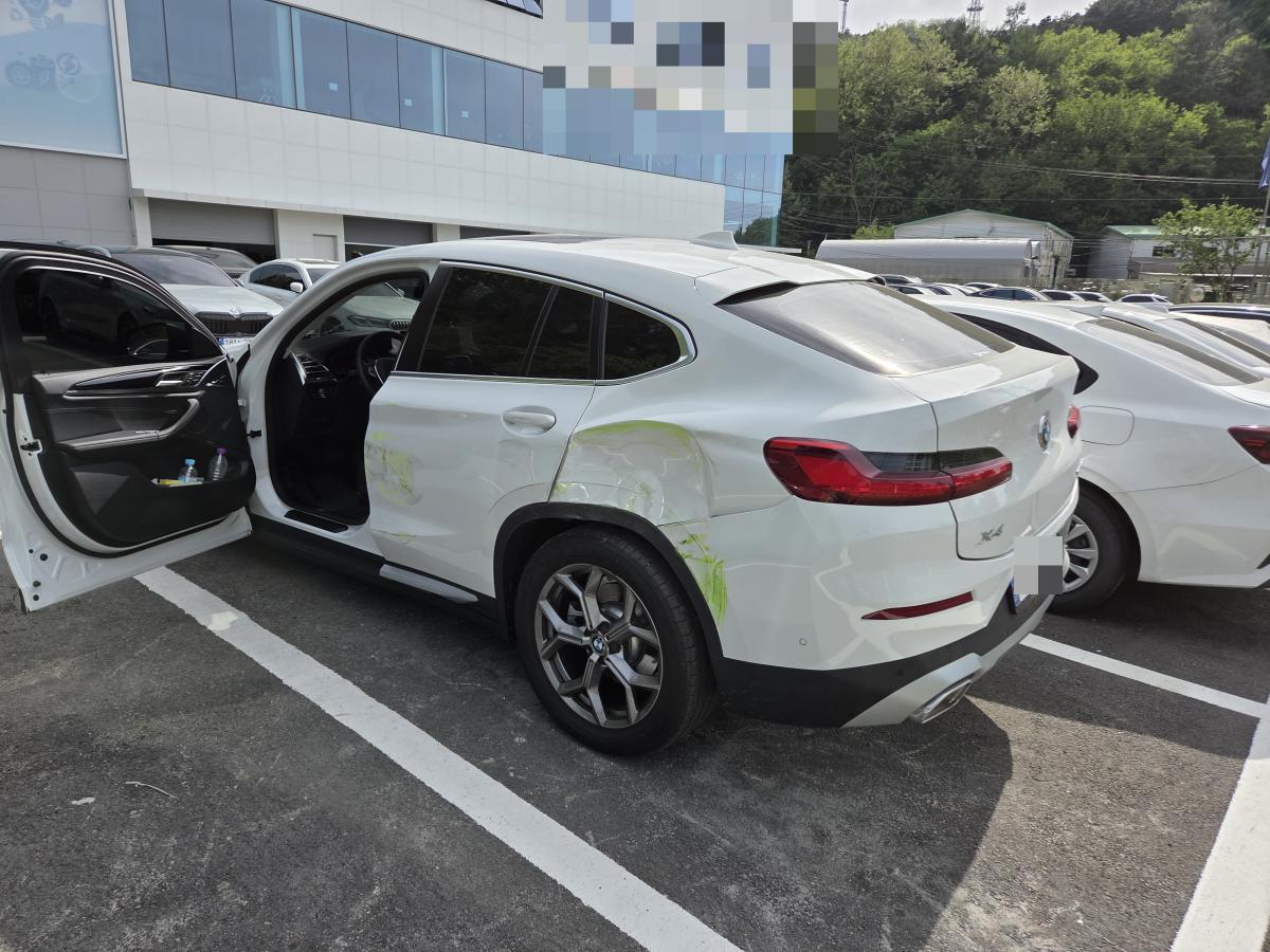 BMW BMW X4 xDrive20i