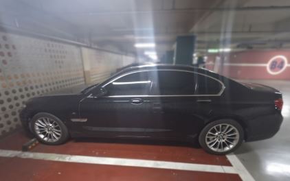 BMW BMW 740i