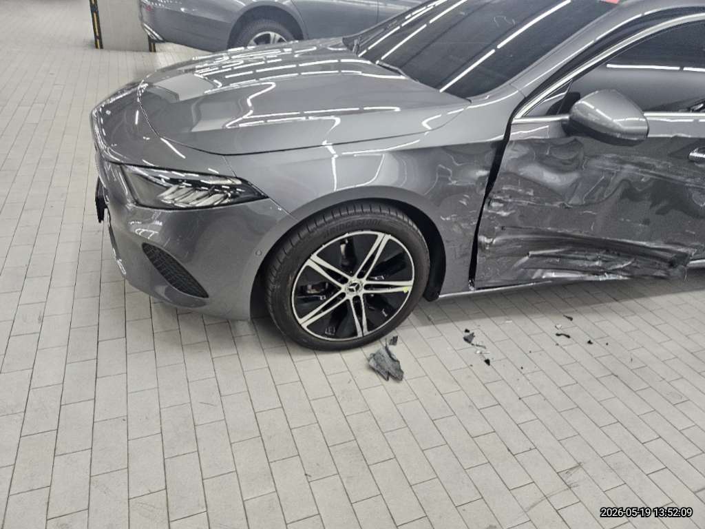 Mercedes-Benz Mercedes A 220 Sedan
