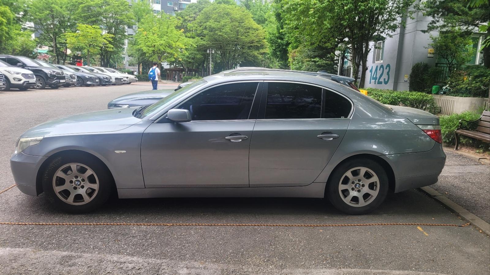 BMW BMW 523i