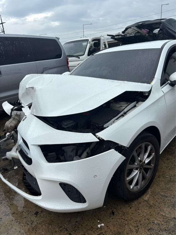 Mercedes-Benz Mercedes A220 Hatchback
