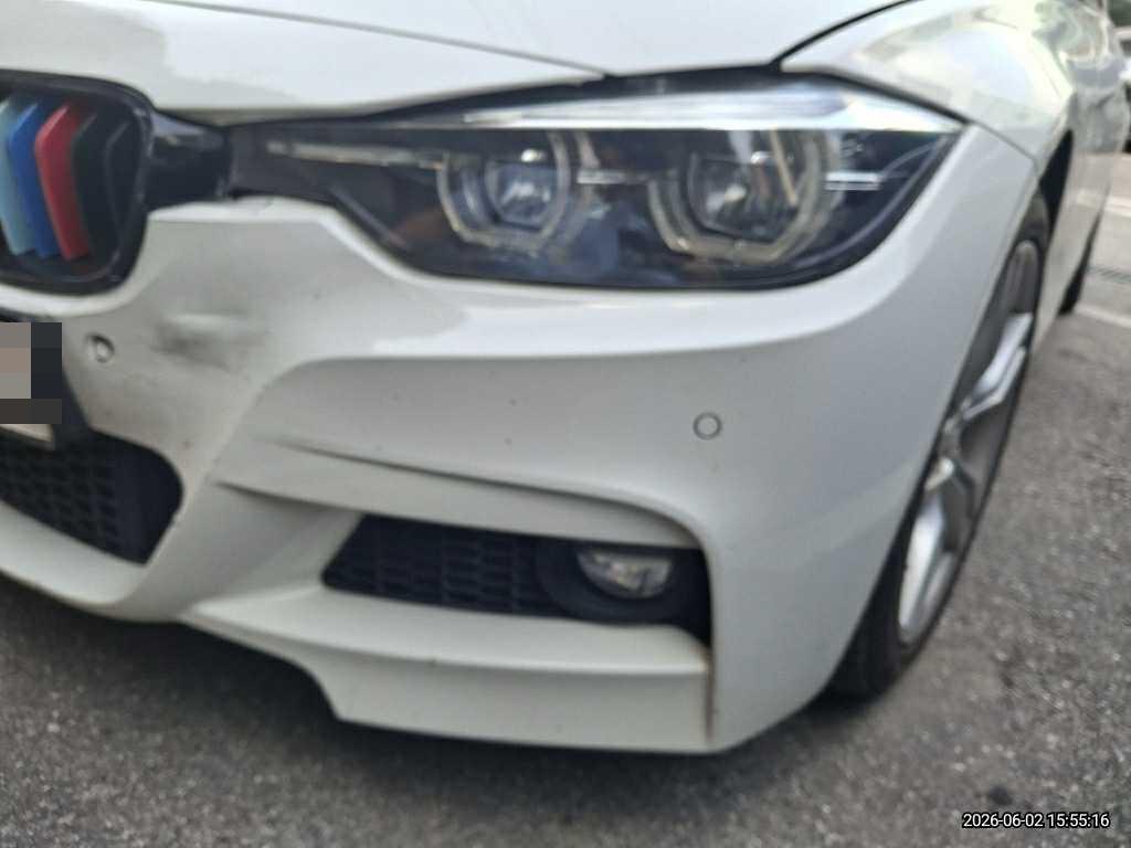 BMW 330i