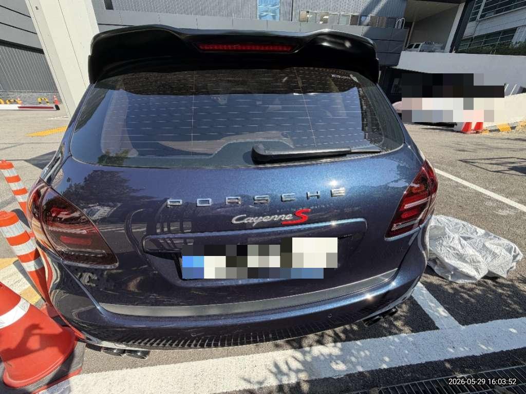 porsche cayenne