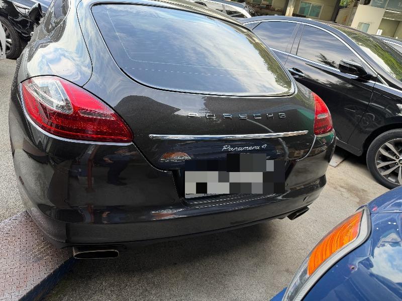 Porsche Porsche Panamera 4