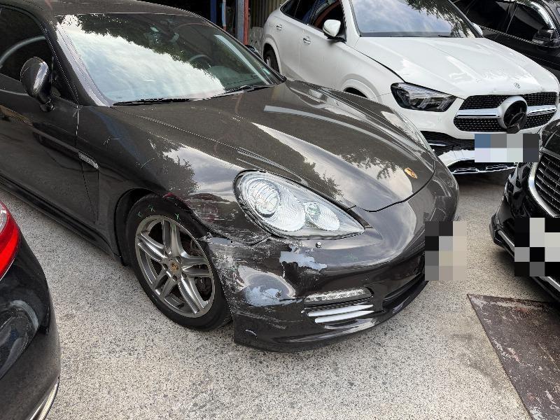 Porsche Porsche Panamera 4