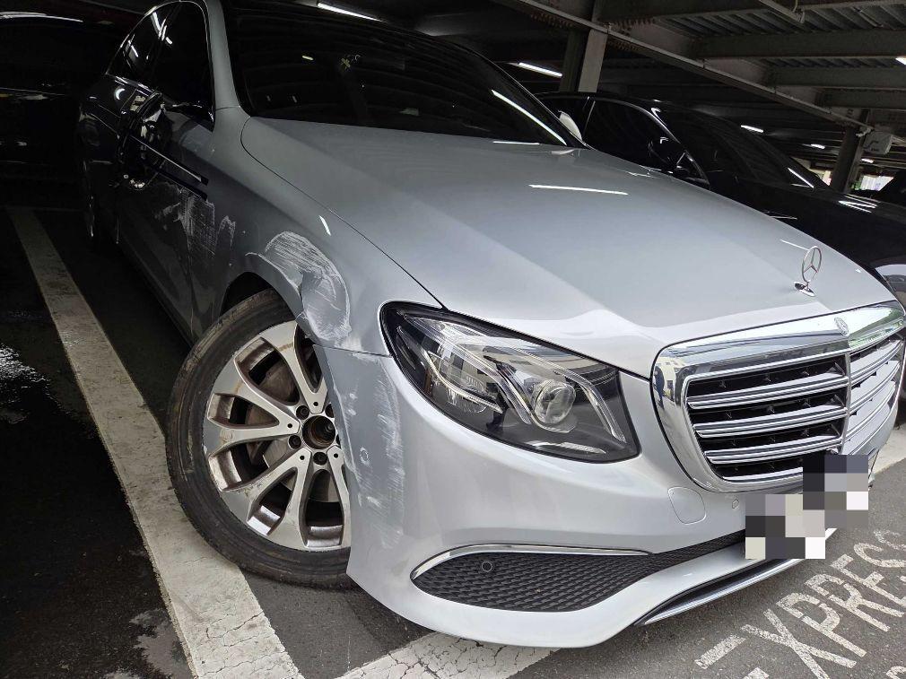 Mercedes-Benz E300