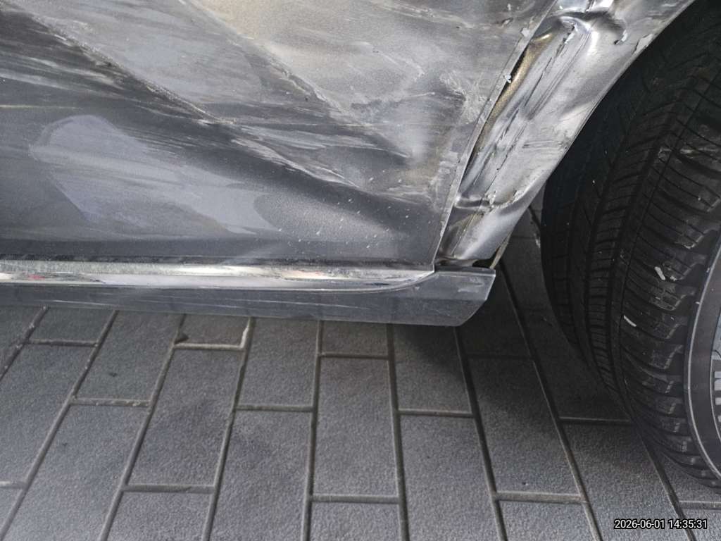 Mercedes-Benz E250