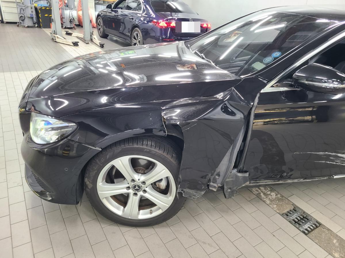 Mercedes-Benz E220 d