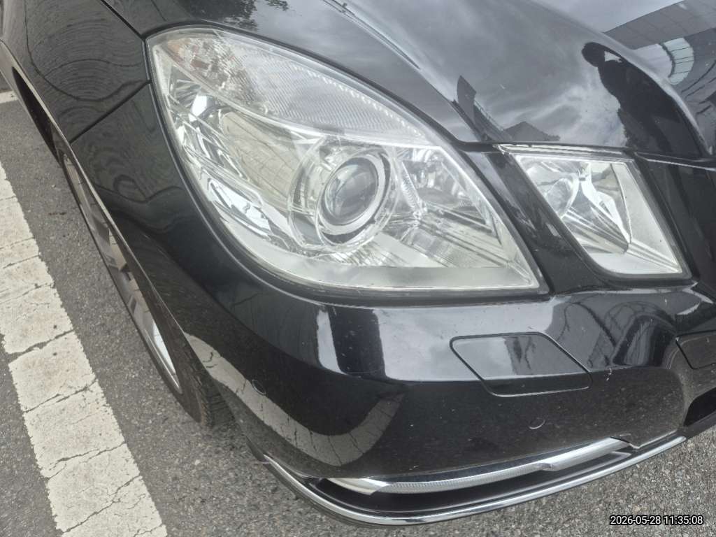 Mercedes-Benz E300