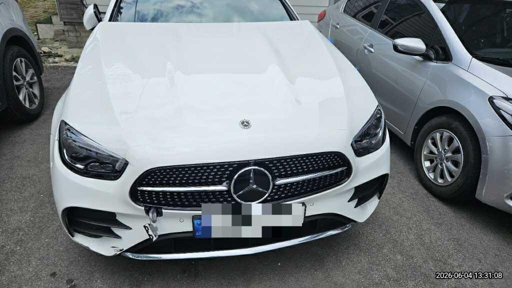 Mercedes-Benz E350 4MATIC