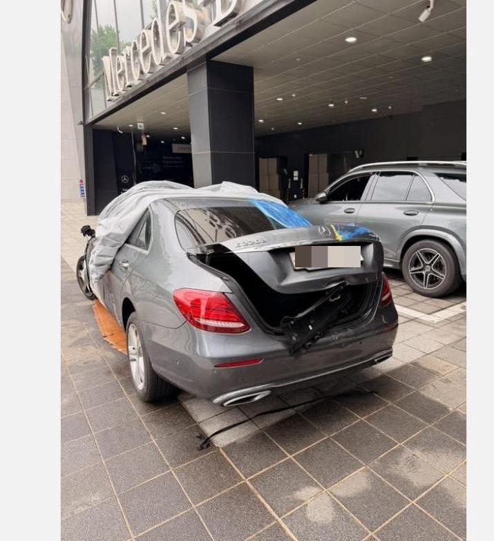 Mercedes-Benz E220 d 4Matic