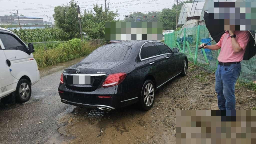 Mercedes-Benz E300 4Matic flooded vehicle