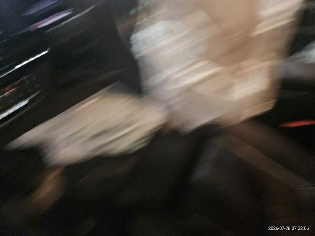 hc:1785209836_08311_.jpg