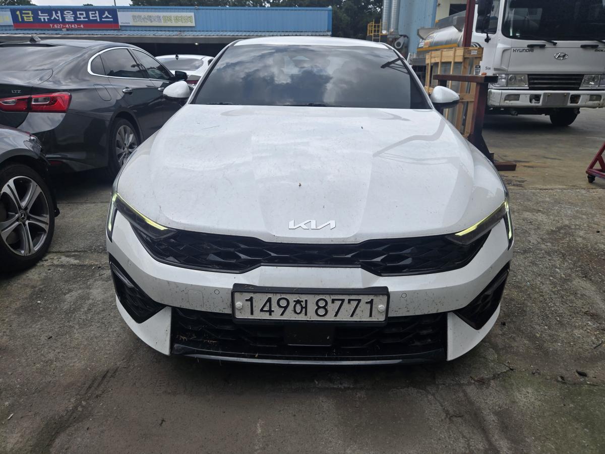 Kia K5 2025