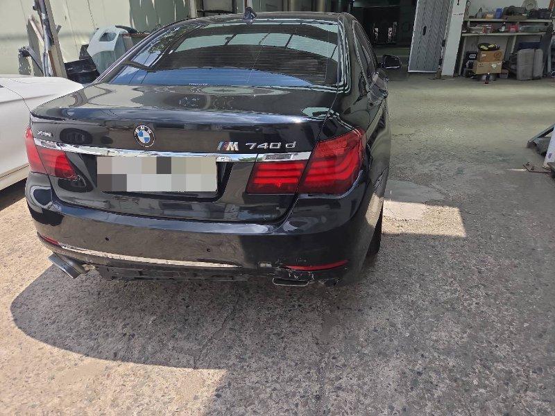 BMW 740d xDrive 2012