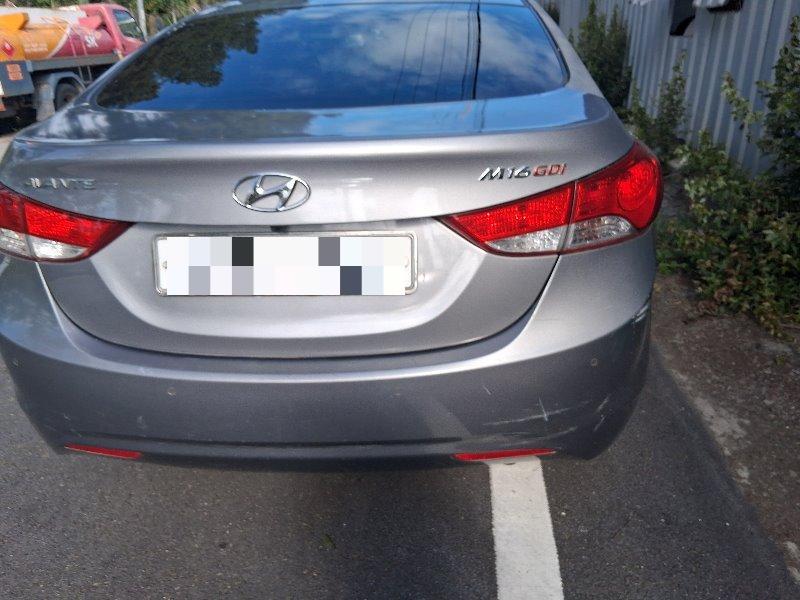 Hyundai Elantra 2011