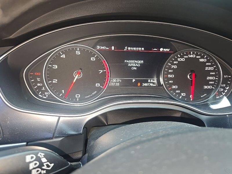 Audi TFSI A6 3.0   quattro 2011