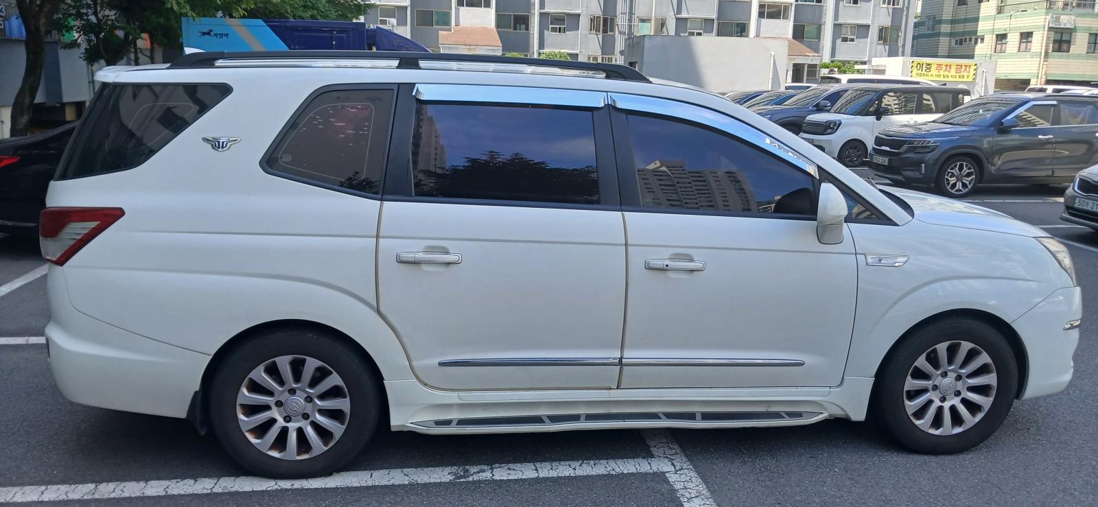 SsangYong KORANDO 투리스모 2.0 2014