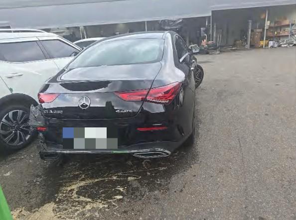 Mercedes-Benz CLA250 4MATIC 2021