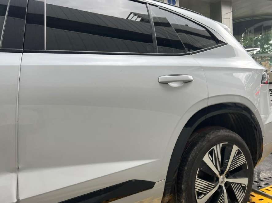 Grand Koleos 하이브리드 2024