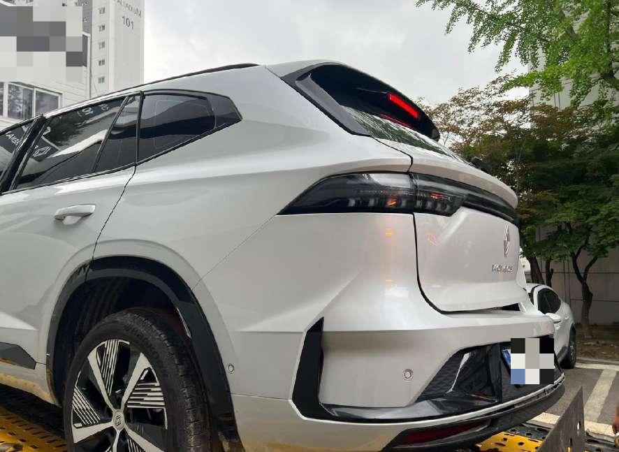 Grand Koleos 하이브리드 2024