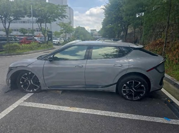 Kia EV6 롱레인지 어스 전기차 2026