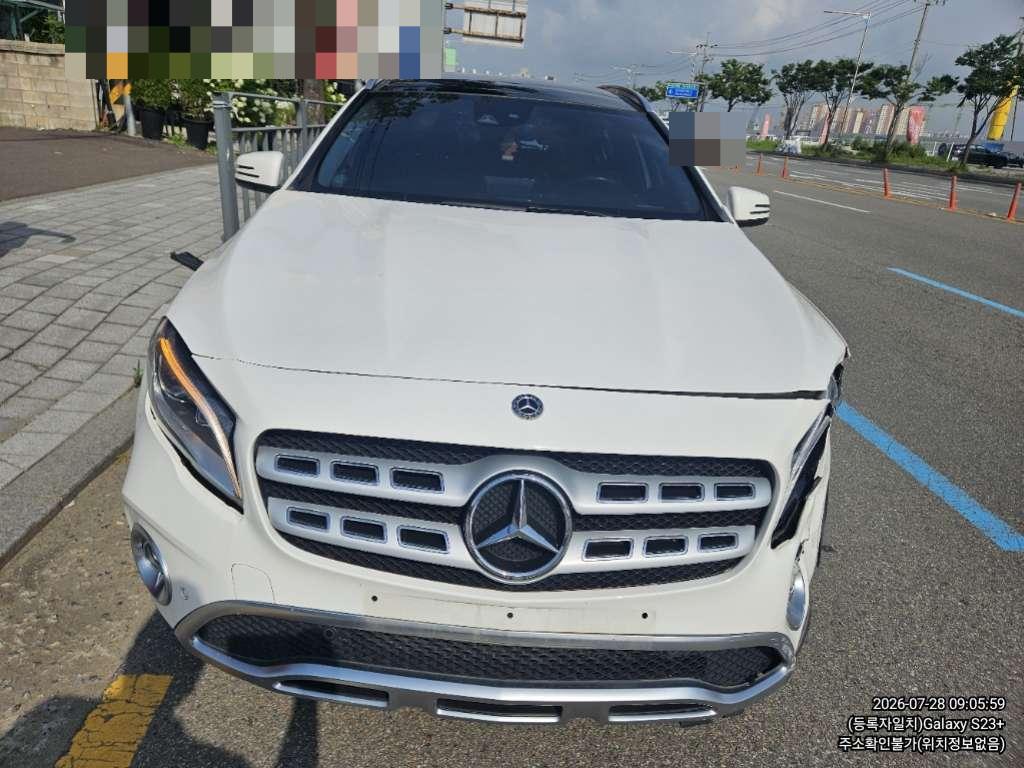 Mercedes-Benz GLA220 2018