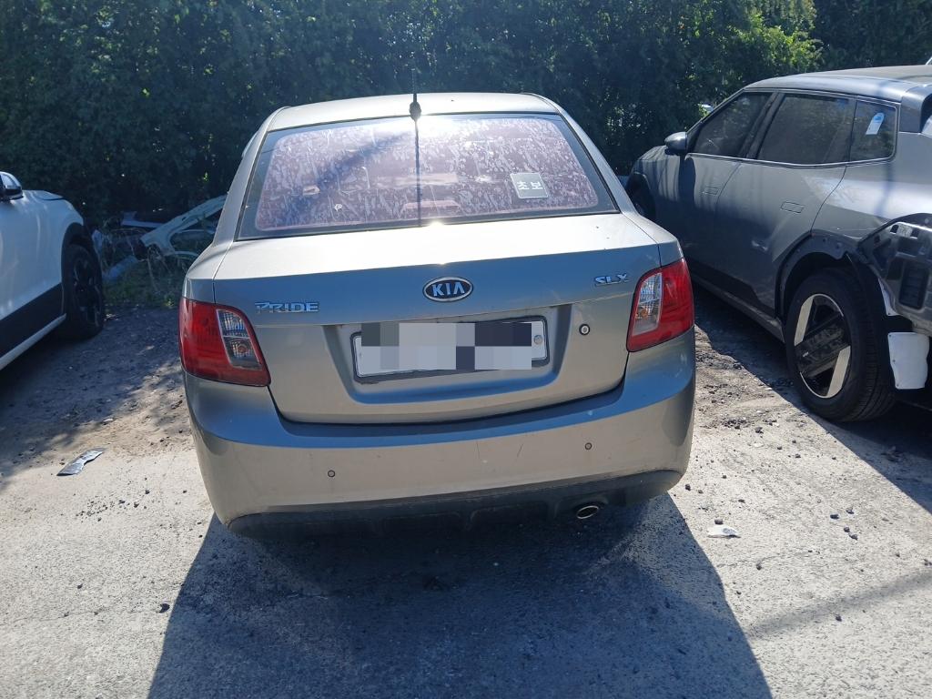 Kia Pride 1.6 2011