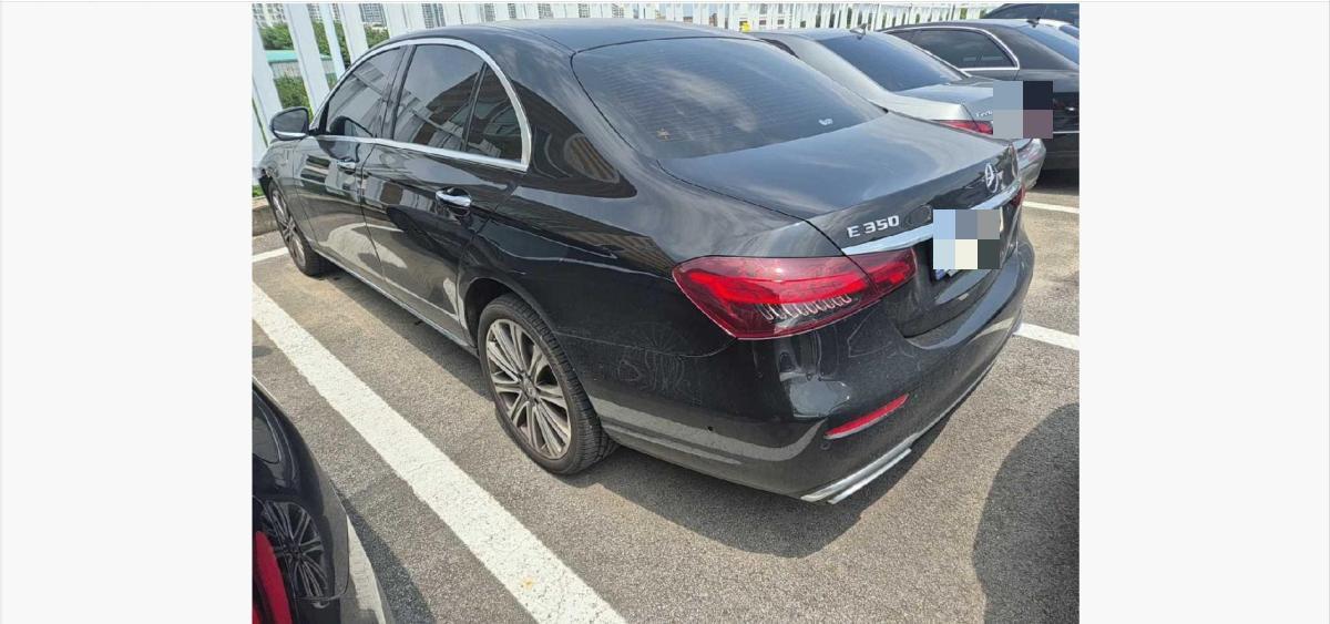 Mercedes-Benz E350 4MATIC 2022