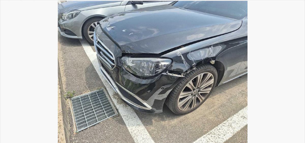 Mercedes-Benz E350 4MATIC 2022