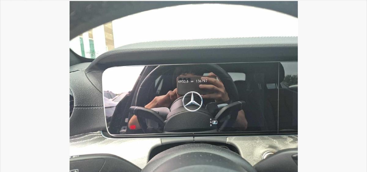 Mercedes-Benz E350 4MATIC 2022