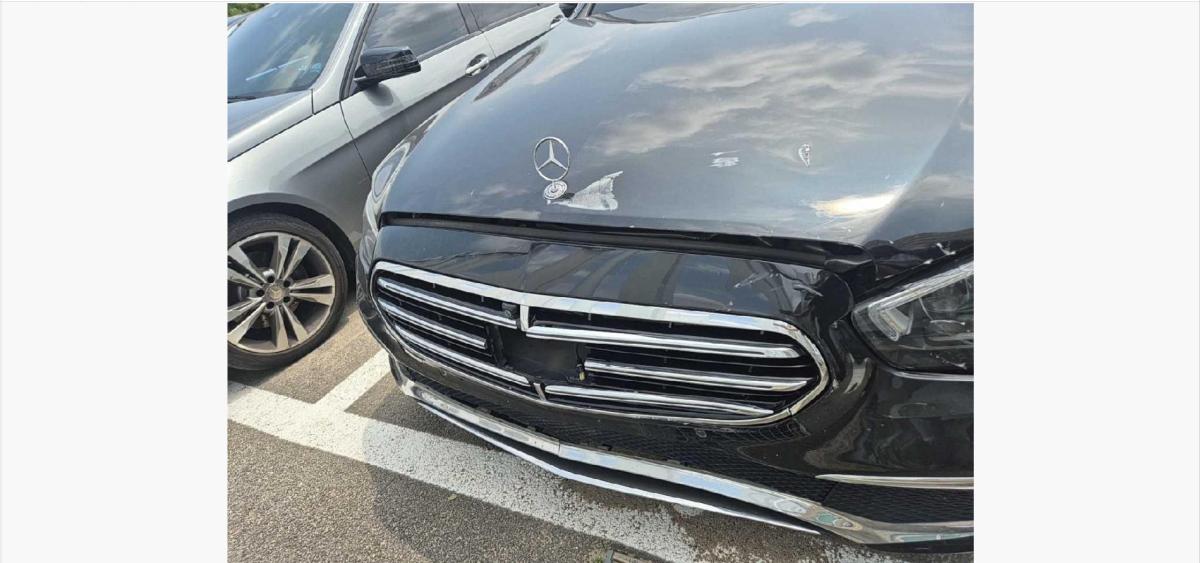 Mercedes-Benz E350 4MATIC 2022