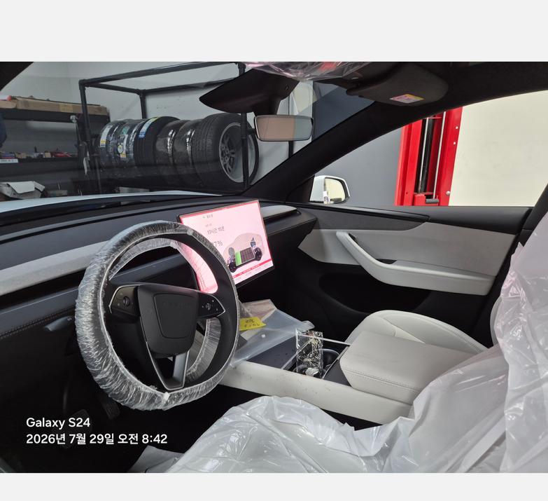 Tesla MODEL Y Premium RWD 2026