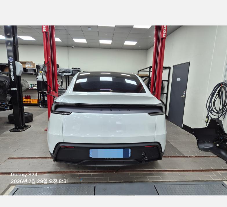 Tesla MODEL Y Premium RWD 2026