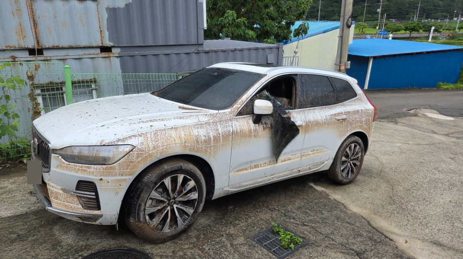 Volvo Volvo XC60B5 AWD flooded vehicle