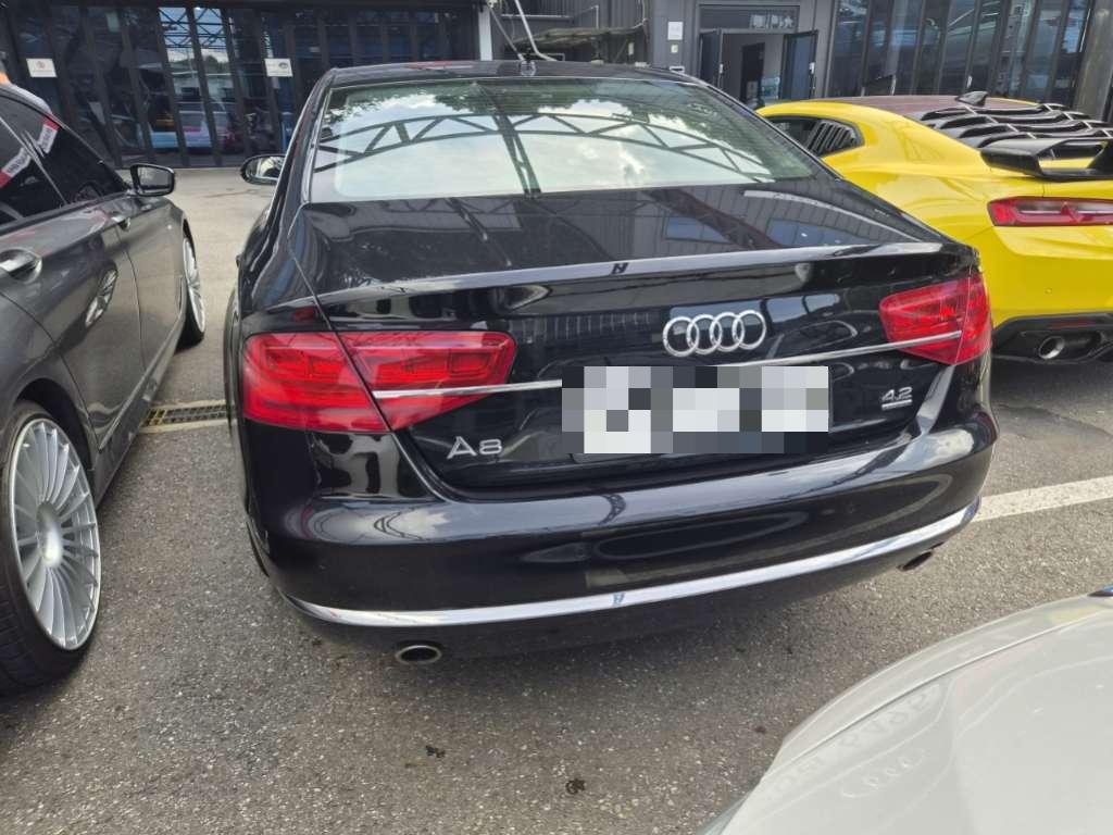 Audi Audi A8 4.2 FSI quattro flooded vehicle