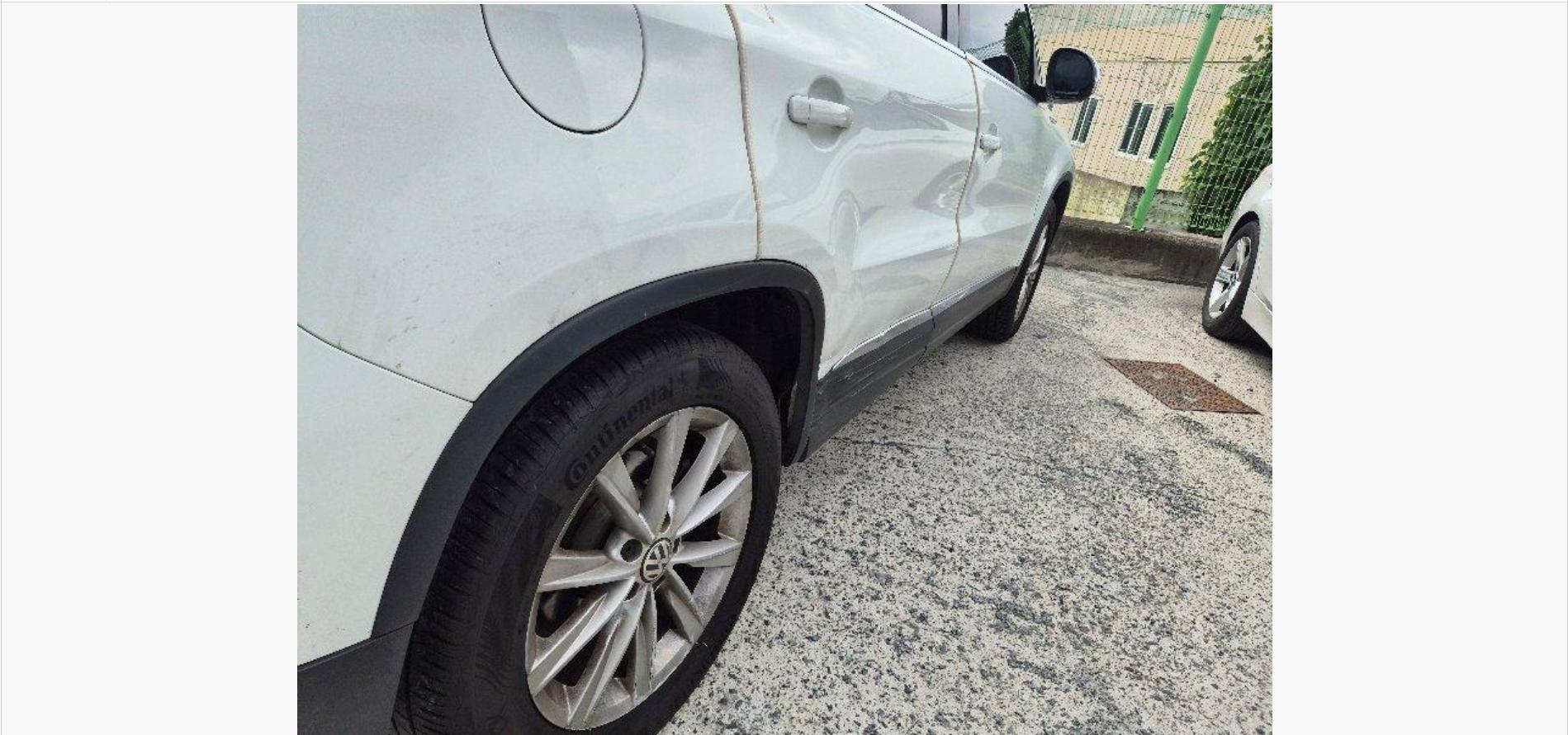 Volkswagen  Volkswagen Tiguan R rear heel
