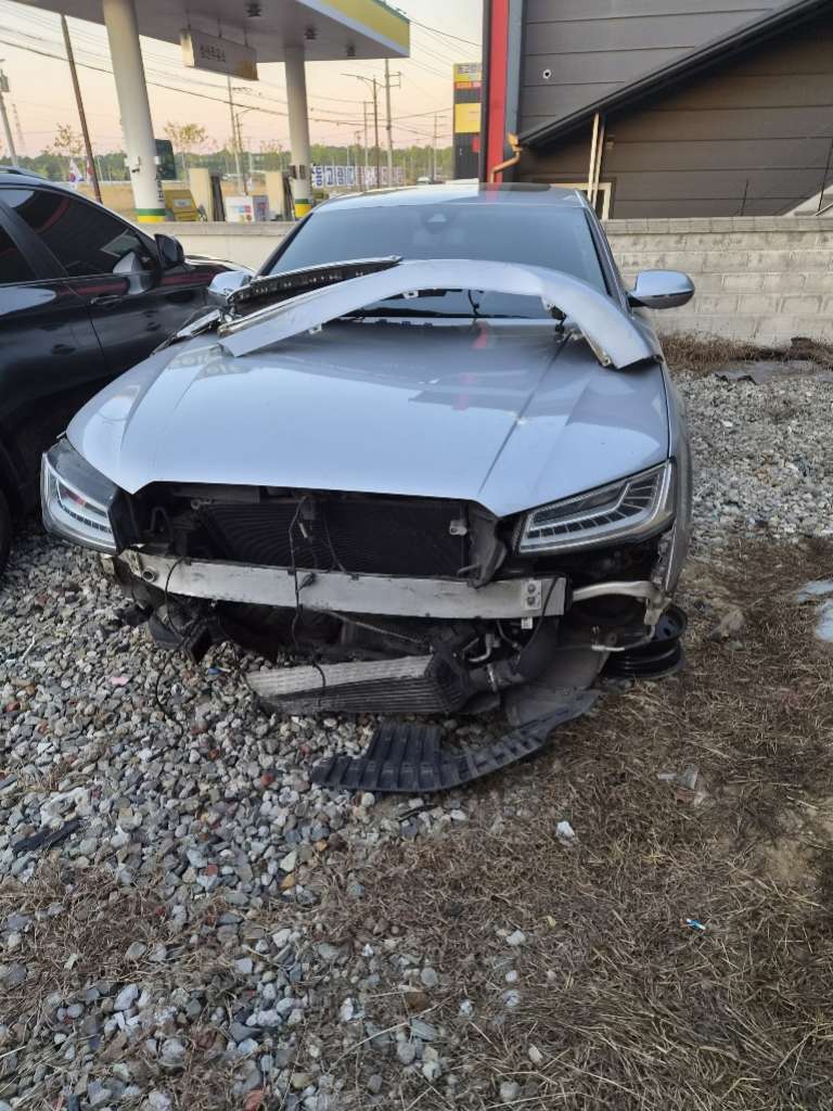 Audi Audi A8 50 TDI quattro