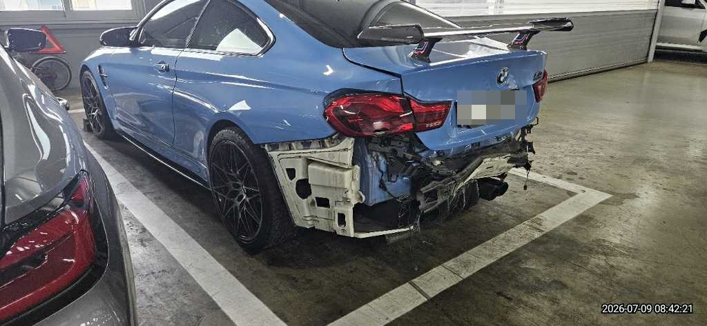 BMW BMW M4 Coupe Competition Packa