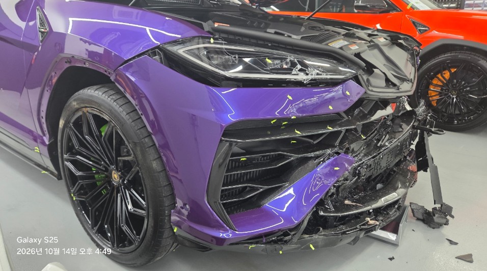 Lamborghini Lamborghini URUS SE