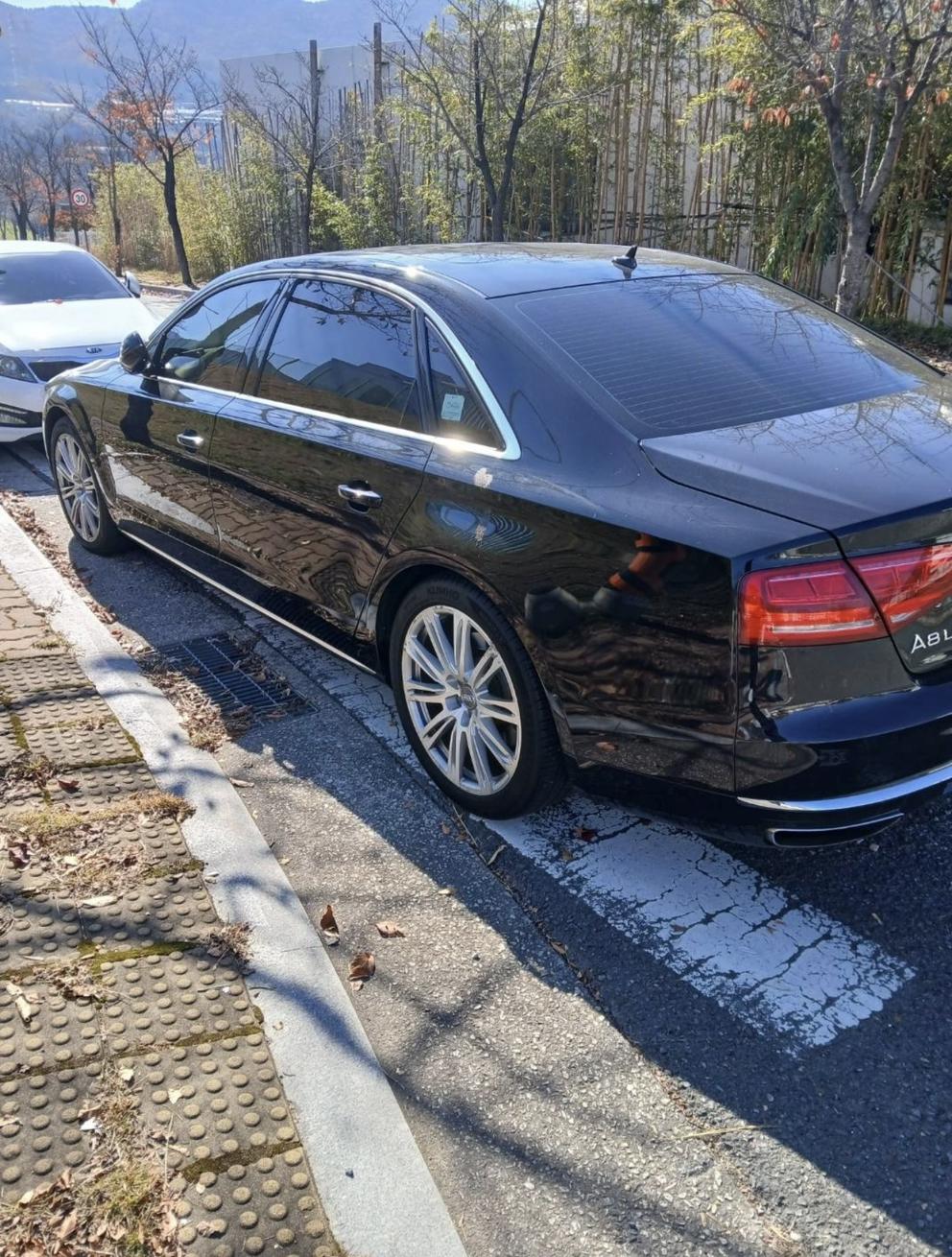 Audi Audi A8 LWB 4.0 TFSI quattro