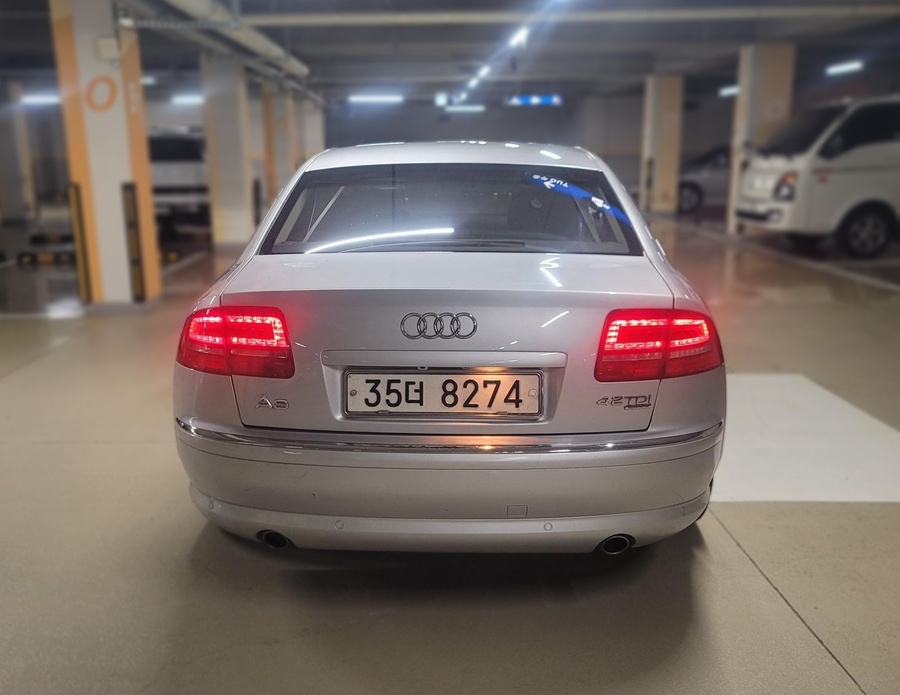 Audi Audi A8 4.2 TDI quattro